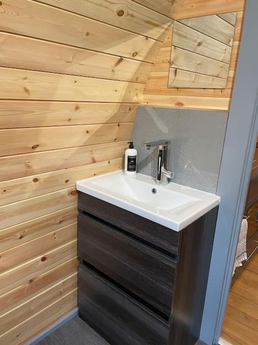 Bonny Wee Snug - Pod In Spean Bridge Apartment Екстериор снимка